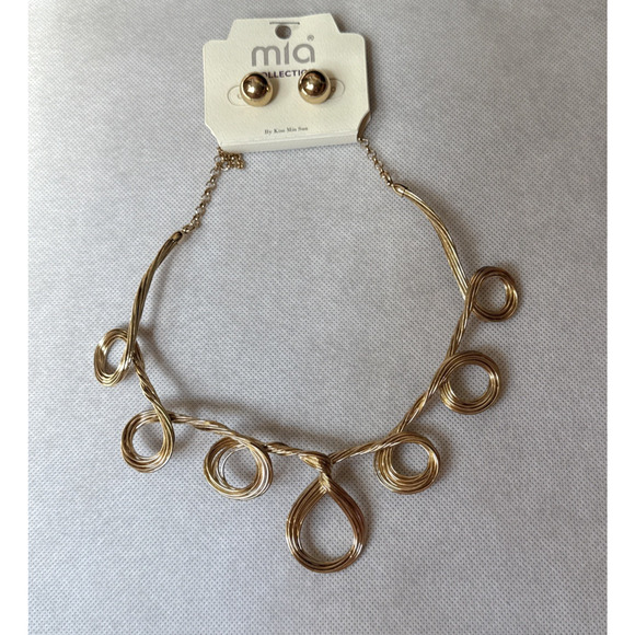 Mia Collection Jewelry Necklace Circle Bent Wire Earrings Ball Set Gold Color - Picture 1 of 7